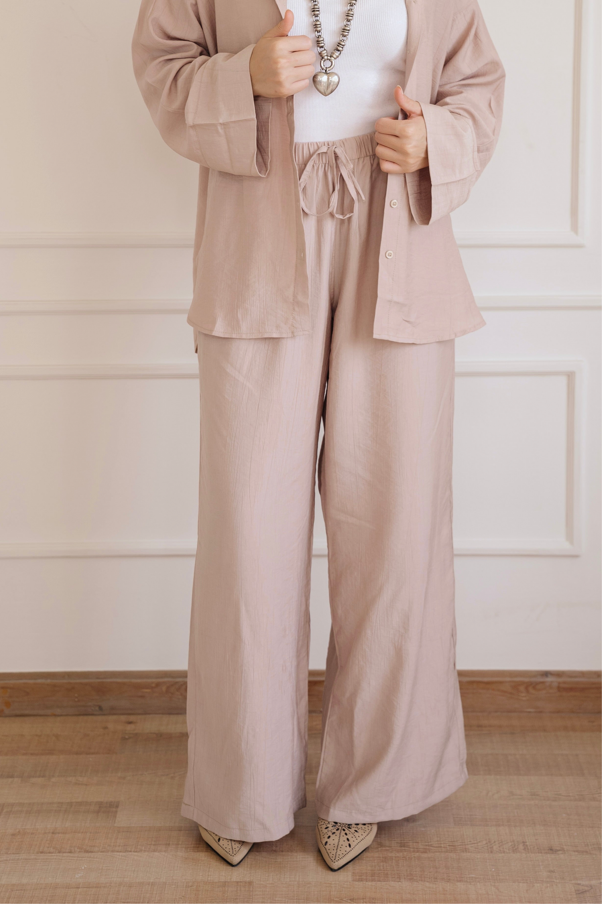 Crinkled - wide pants in Beige