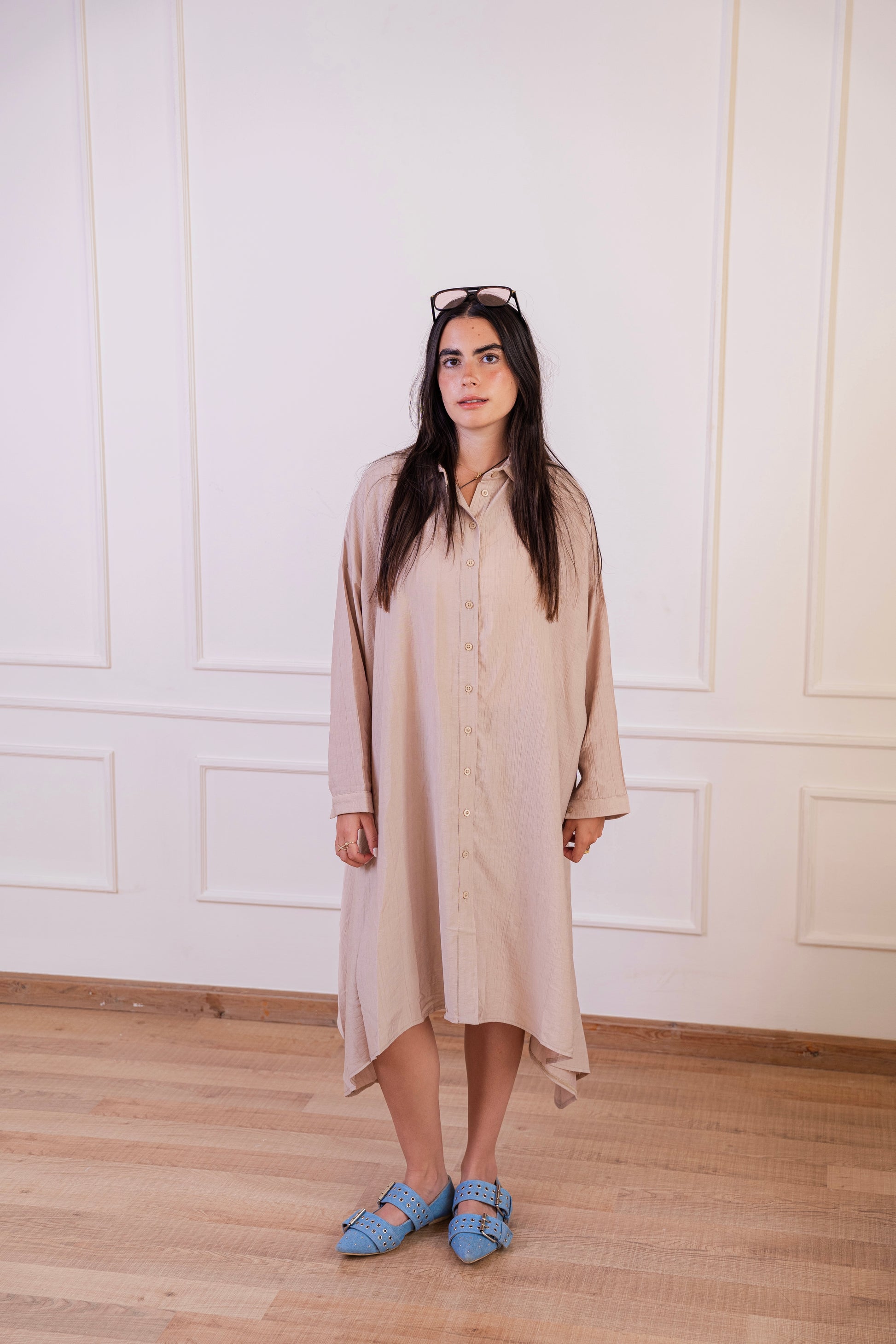 Crinkled - Long shirt in Beige