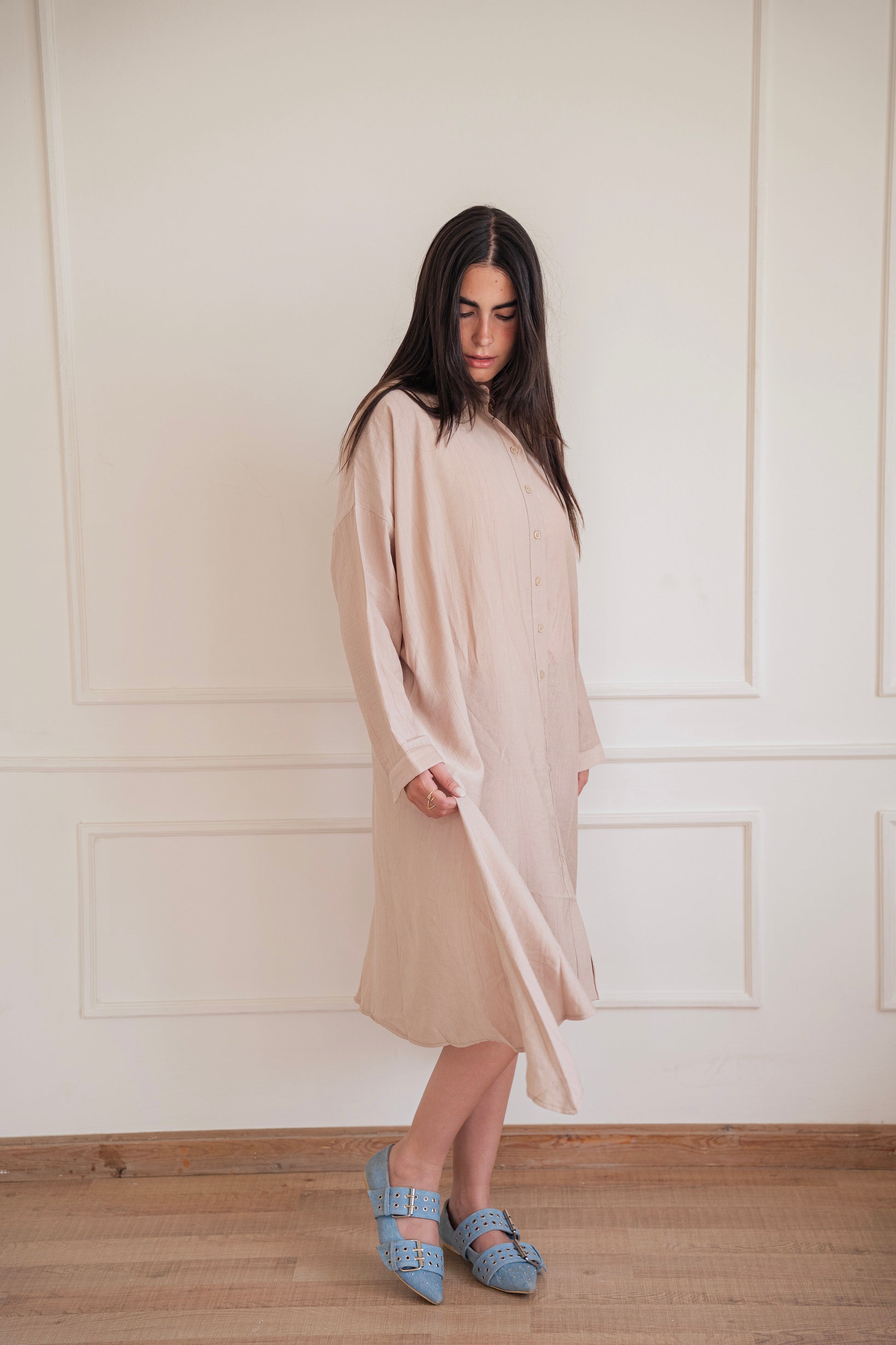 Crinkled - Long shirt in Beige