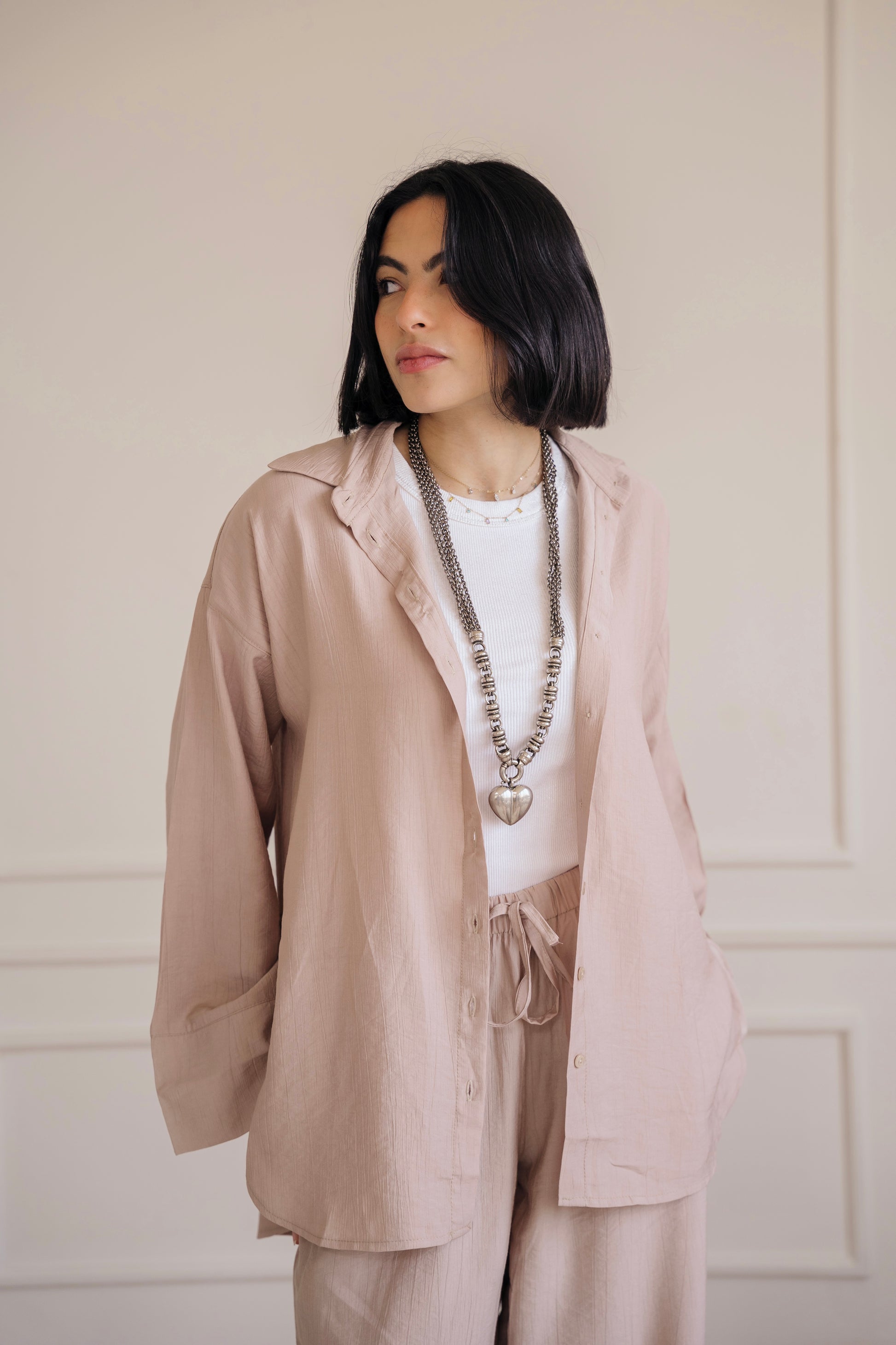 Crinkled - set in Beige