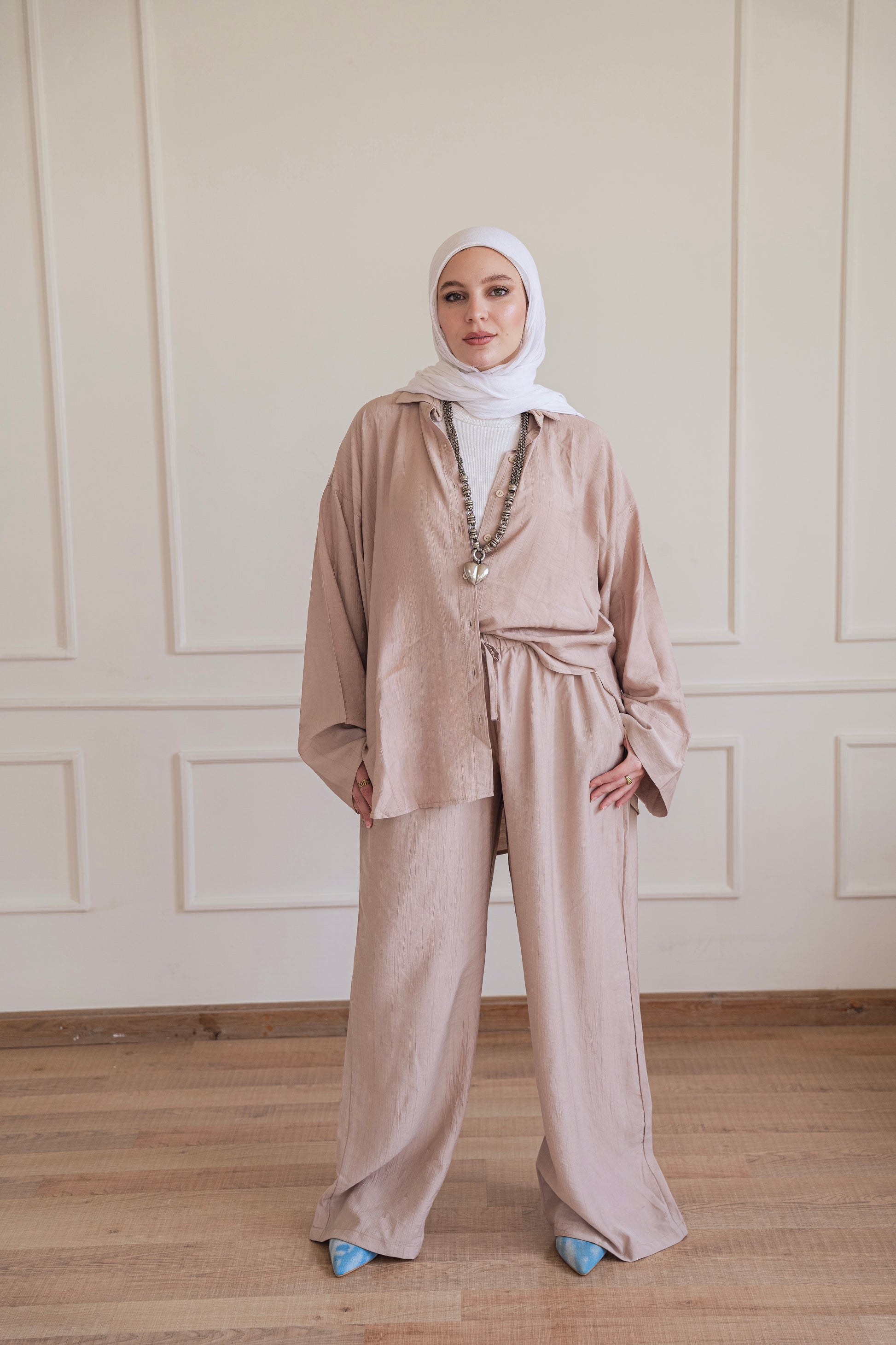 Crinkled - set in Beige