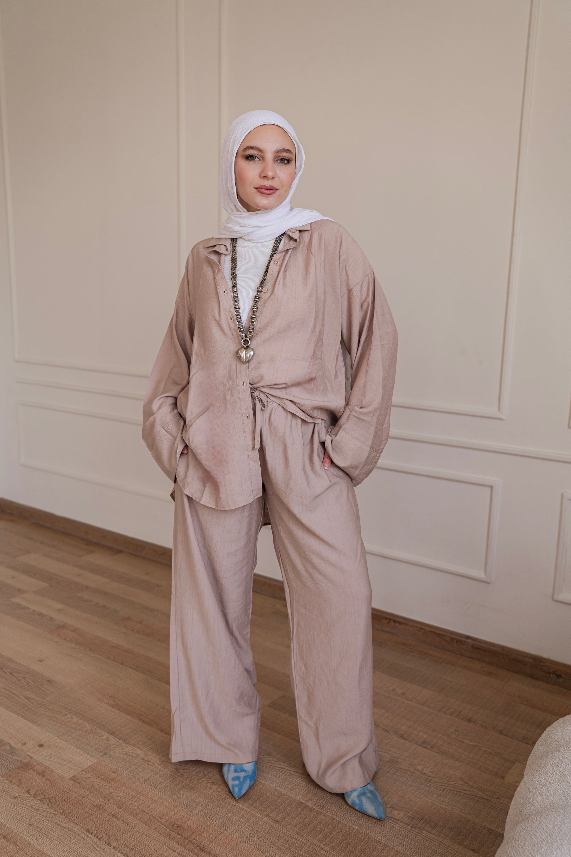 Crinkled - set in Beige