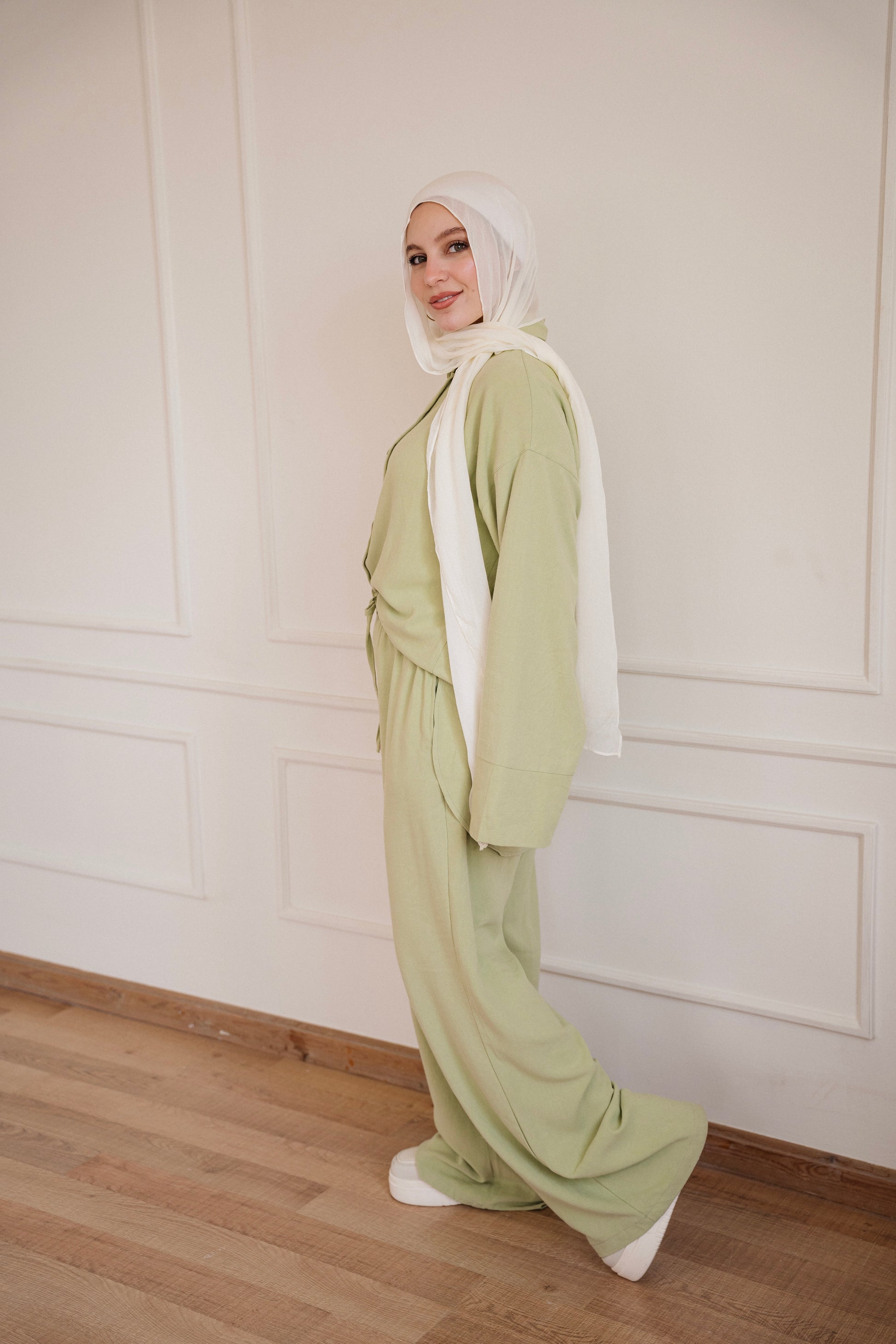 Lino - set in Pistachio