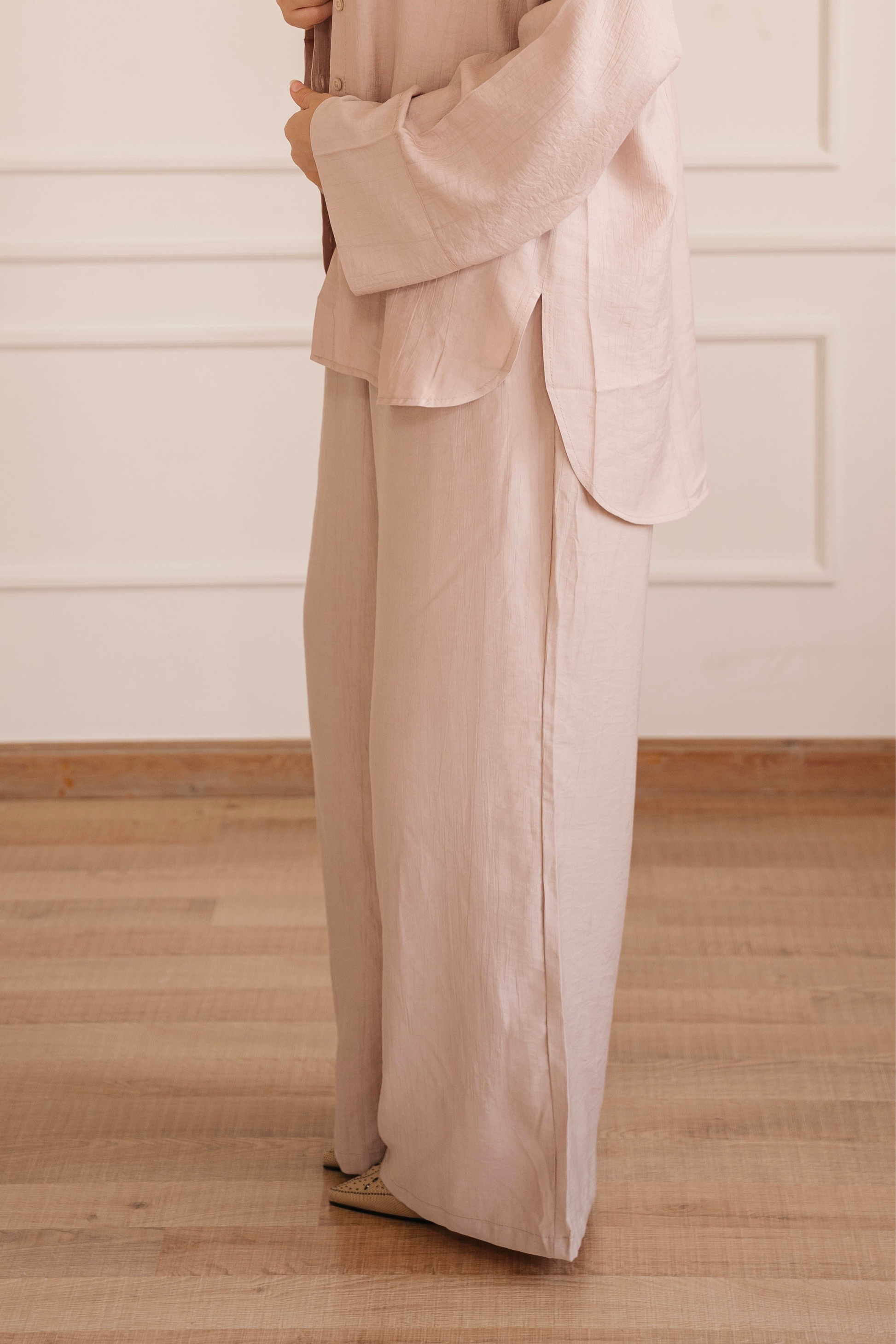 Crinkled - wide pants in Beige
