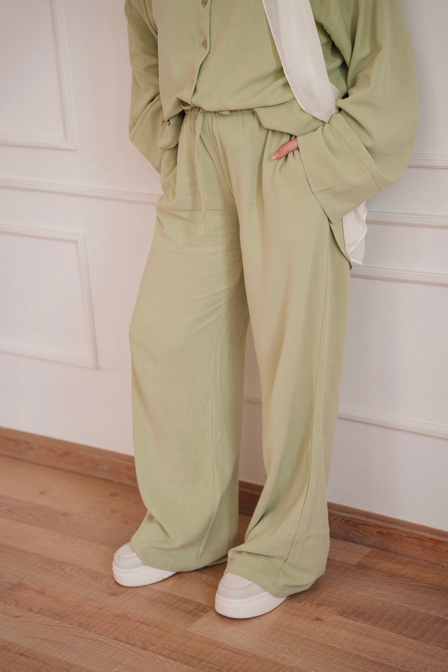 Lino - set in Pistachio