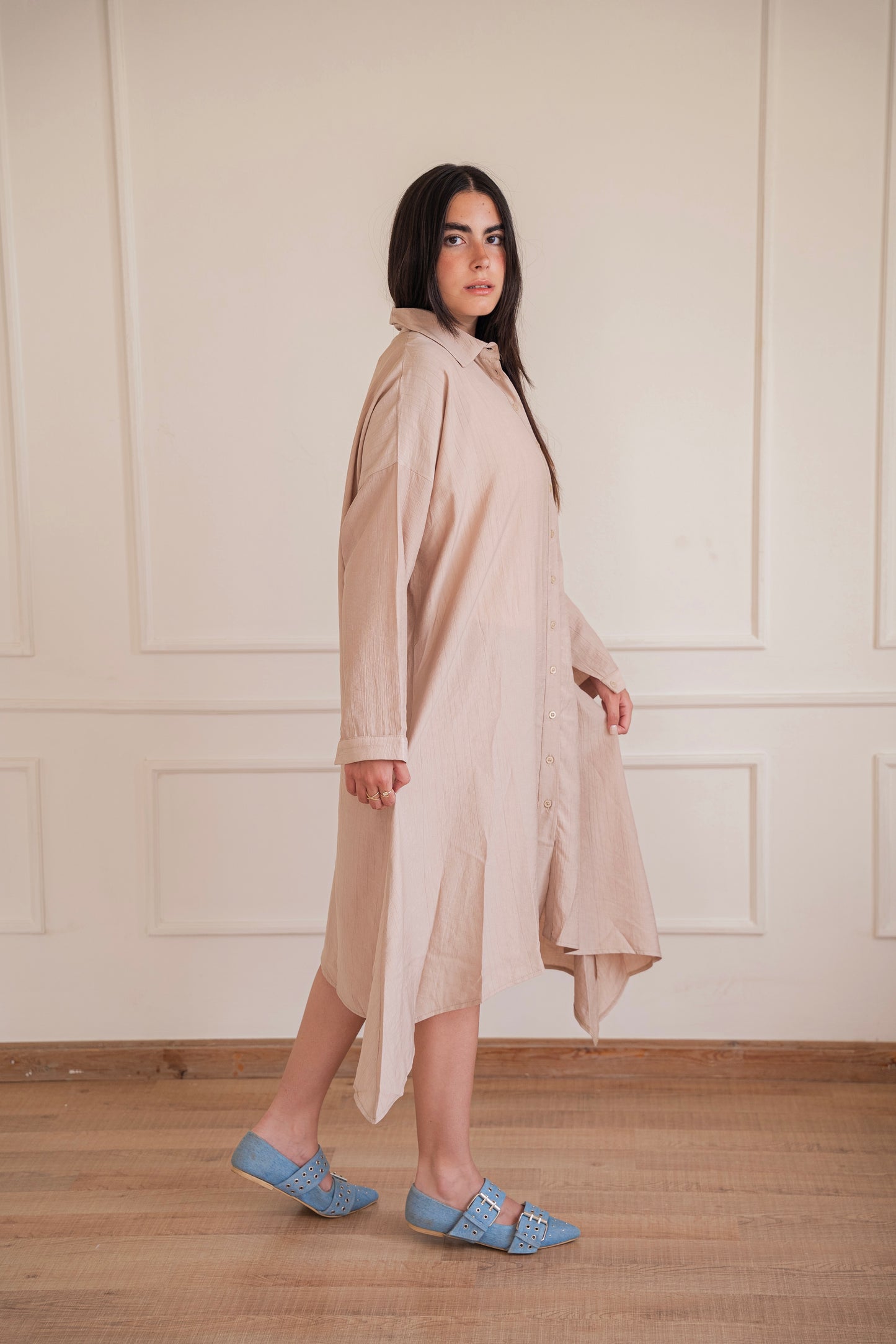 Crinkled - Long shirt in Beige